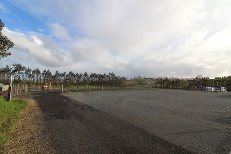 Photo of property in 1748 Dairy Flat Highway, Silverdale, 0992
