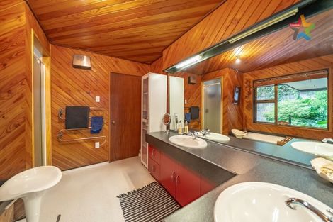 Photo of property in 106a Kamahi Street, Stokes Valley, Lower Hutt, 5019