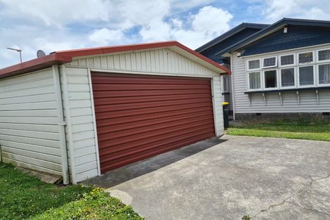 Photo of property in 42 Lyndon Street, Riccarton, Christchurch, 8041
