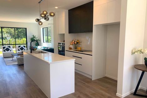 Photo of property in 7 Whawhaki Lane, Kumeu, 0810
