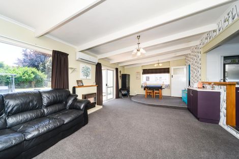 Photo of property in 18 Edwards Place, Terrace End, Palmerston North, 4410