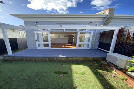Photo of property in 168 Tasman Street, Mount Cook, Wellington, 6021