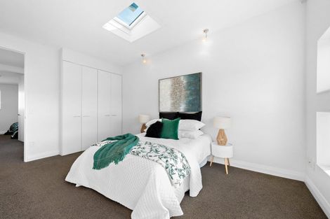 Photo of property in 1a/2 Elizabeth Street, Petone, Lower Hutt, 5012
