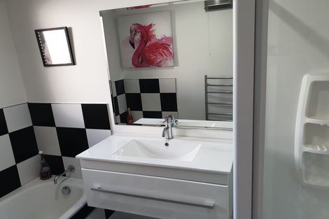 Photo of property in 112 Elizabeth Street, Riccarton, Christchurch, 8041