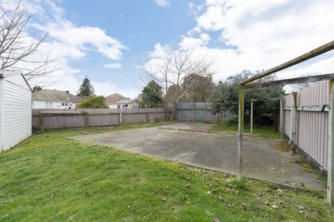 Photo of property in 76 Cambridge Street, Levin, 5510