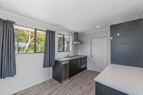 Photo of property in 12 Kauri Road, Stanmore Bay, Whangaparaoa, 0932