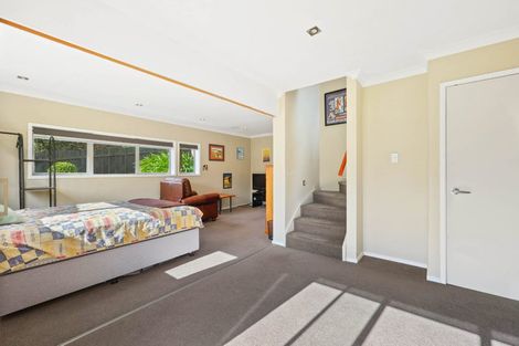 Photo of property in 18 Majesty Place, Half Moon Bay, Auckland, 2012