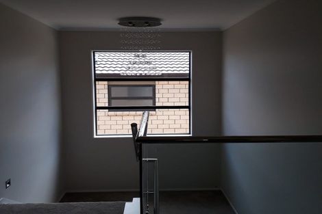 Photo of property in 13 Casheltown Way, Flat Bush, Auckland, 2019