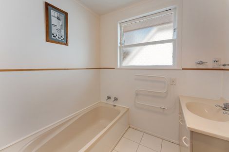 Photo of property in 6 Arnot Avenue, Clouston Park, Upper Hutt, 5018