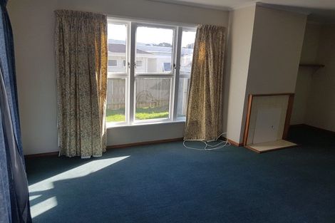 Photo of property in 5- 7 Hazard Grove, Cannons Creek, Porirua, 5024
