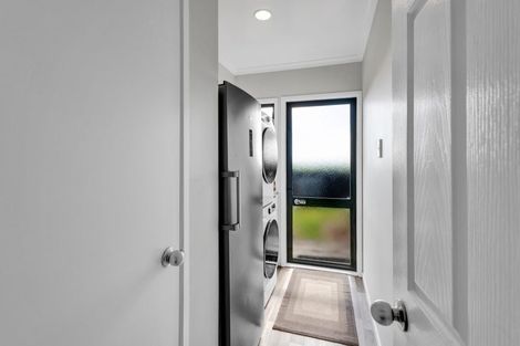 Photo of property in 43 Lincoln East Road, Everett Park, Inglewood, 4389