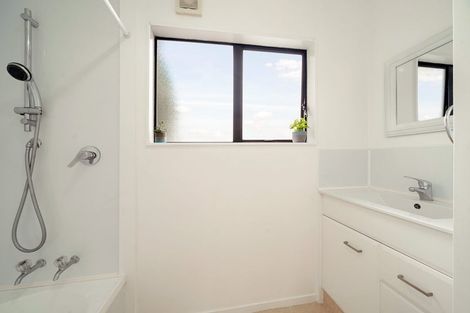Photo of property in 1/23 Mickle Street, Te Atatu South, Auckland, 0610