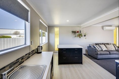 Photo of property in 35 Gilmour Place, Taradale, Napier, 4112