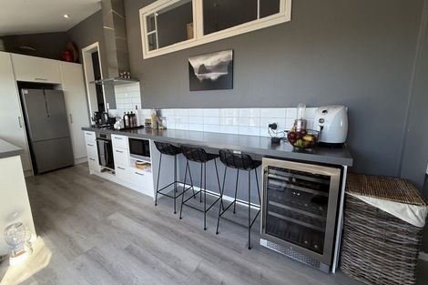 Photo of property in 35 Birkdale Road, Birkdale, Auckland, 0626