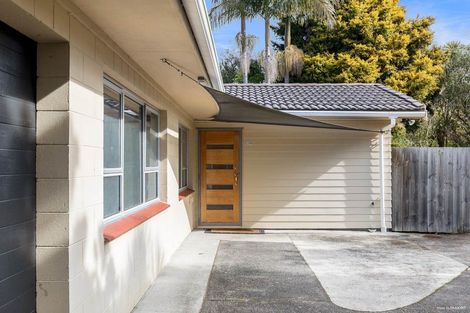 Photo of property in 1/3 Holt Avenue, Torbay, Auckland, 0630