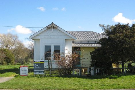 Photo of property in 7 Waitere Street, Marton, 4710