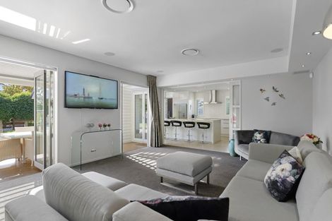 Photo of property in 97d Englefield Road, Northwood, Christchurch, 8051