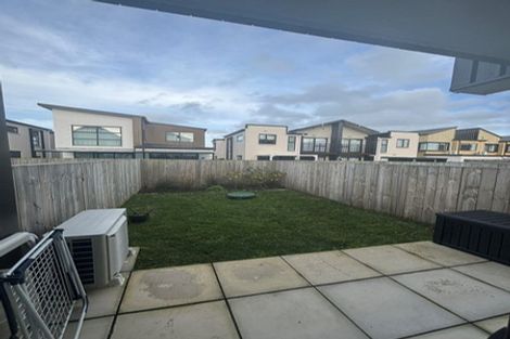 Photo of property in 15 Desalt Drive, Hobsonville, Auckland, 0616