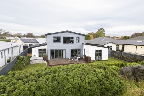 Photo of property in 6 Kilkivan Lane, Broomfield, Christchurch, 8042