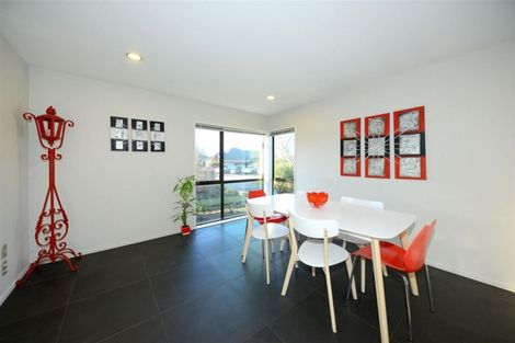 Photo of property in 12 Thoresby Mews, Avonhead, Christchurch, 8042