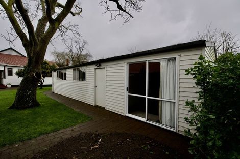 Photo of property in 78 Savage Crescent, West End, Palmerston North, 4412