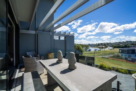Photo of property in 2/5 The Moorings, Two Mile Bay, Taupo, 3330