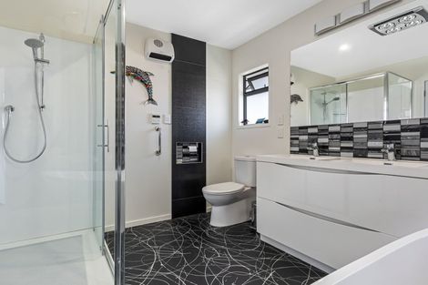 Photo of property in 251 Whirinaki Road, Eskdale, Napier, 4182
