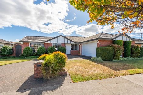 Photo of property in 3 Claridge Place, Taradale, Napier, 4112