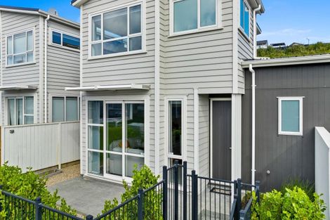 Photo of property in 91 Karepiro Drive, Stanmore Bay, Whangaparaoa, 0932