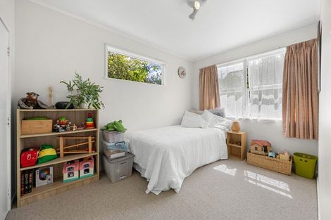 Photo of property in 15 Helleur Road, Massey, Auckland, 0614