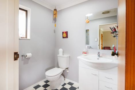 Photo of property in 135 Amberley Avenue, Highbury, Palmerston North, 4412