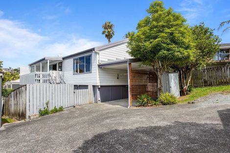 Photo of property in 58b William Bayes Place, Red Beach, 0932