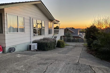 Photo of property in 19a Rodney Street, Howick, Auckland, 2014