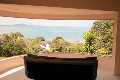 Photo of property in 2/26 Orchard Road, Waiake, Auckland, 0630