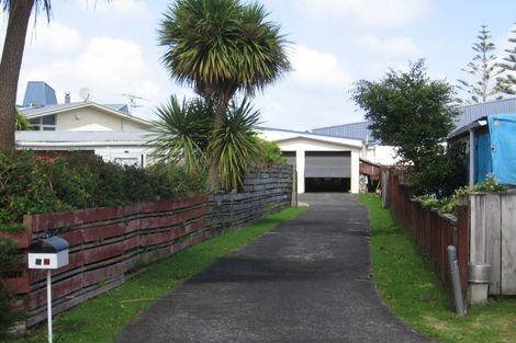 Photo of property in 62 Pinedale Place, Henderson, Auckland, 0610