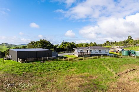Photo of property in 194 Heatley Road, Whakapirau, Maungaturoto, 0583