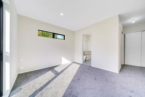 Photo of property in 25a Routley Drive, Glen Eden, Auckland, 0602