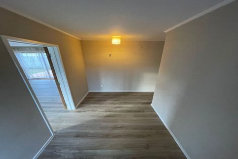 Photo of property in 2 Fitzwater Place, Henderson, Auckland, 0612