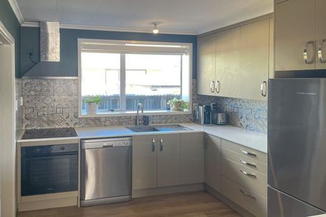 Photo of property in 62 Oriana Crescent, Hornby, Christchurch, 8042