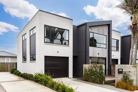 Photo of property in 1b Wai-iti Crescent, Woburn, Lower Hutt, 5010