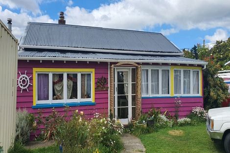 Photo of property in 9 Edward Street, Waimate, 7924