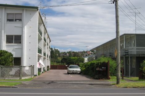 Photo of property in 3/762 Beach Road, Browns Bay, Auckland, 0630