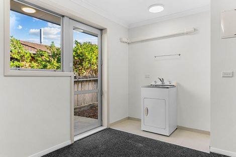 Photo of property in 82 Barbados Way, One Tree Point, 0118