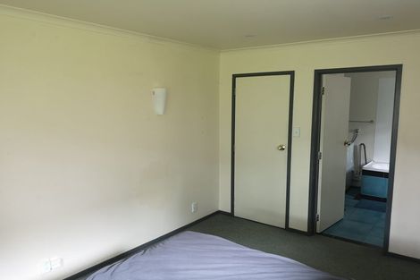 Photo of property in 136 West Harbour Drive, West Harbour, Auckland, 0618