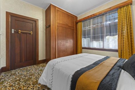 Photo of property in 77 Shamrock Street, Takaro, Palmerston North, 4412