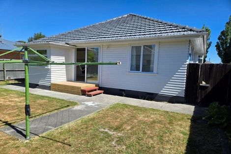 Photo of property in 102 Yaldhurst Road, Sockburn, Christchurch, 8042
