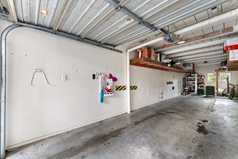 Photo of property in The Haven, 22/120 Beach Haven Road, Beach Haven, Auckland, 0626
