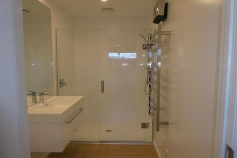 Photo of property in 12 Highlands Close, Queenstown, 9300