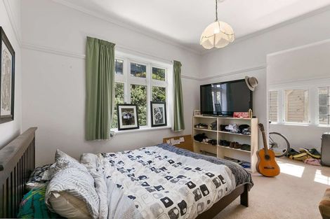 Photo of property in 100 Te Anau Road, Hataitai, Wellington, 6021