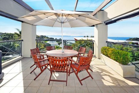 Photo of property in 10a Vaughan Crescent, Murrays Bay, Auckland, 0630